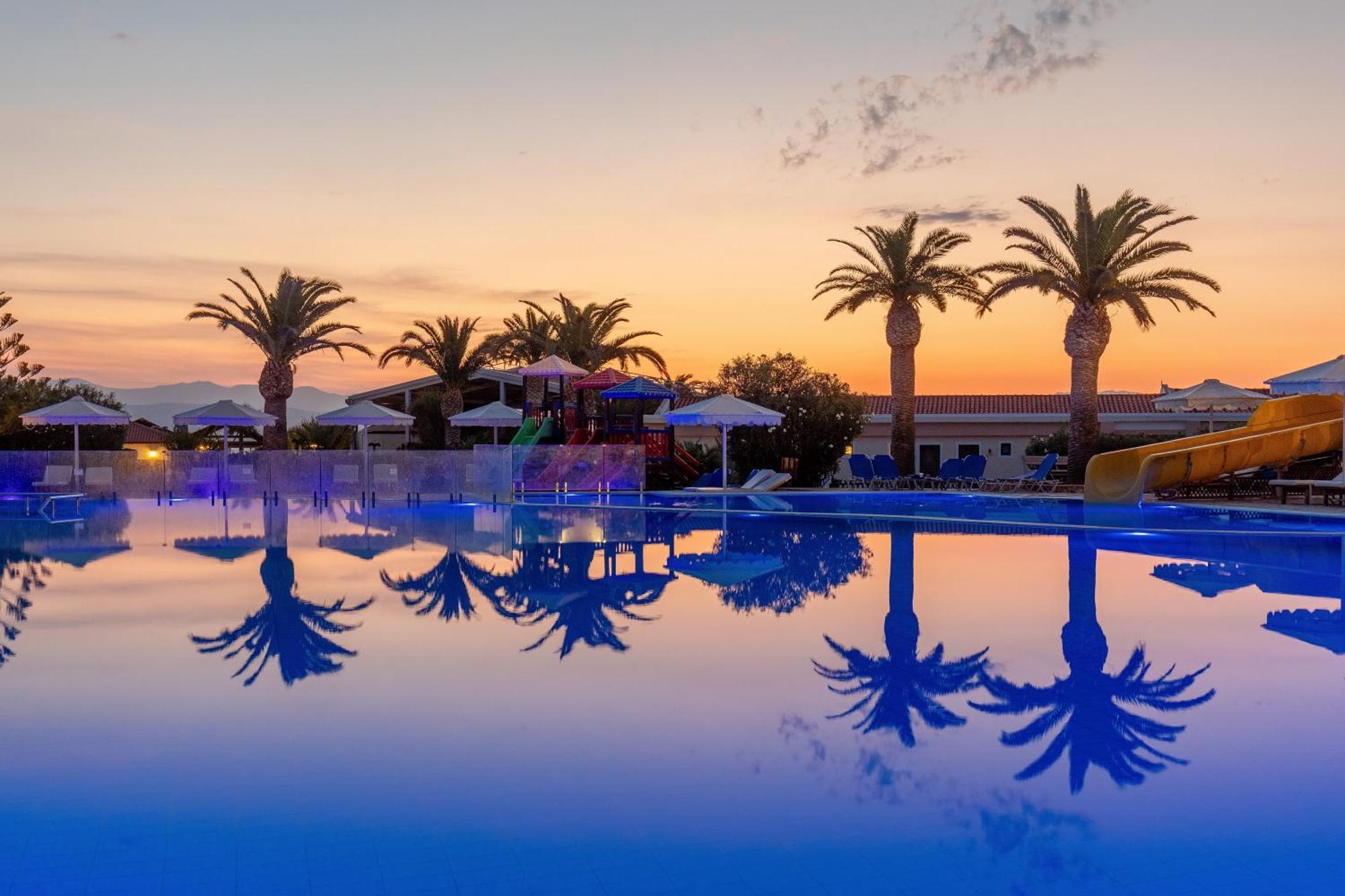 Roda Beach Resort & Spa Exterior photo