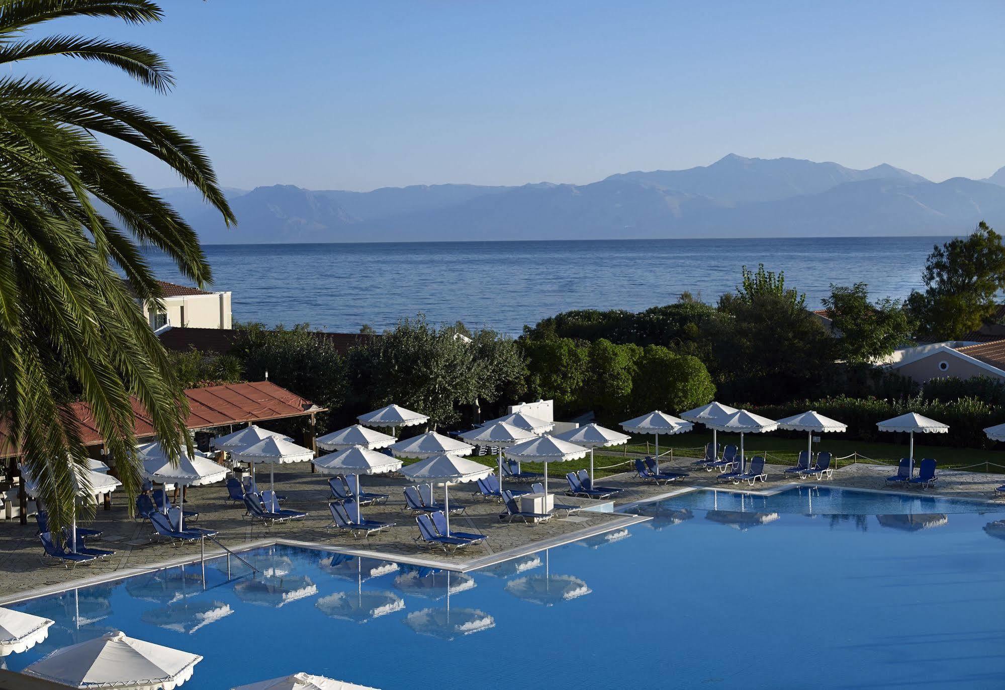 Roda Beach Resort & Spa Exterior photo